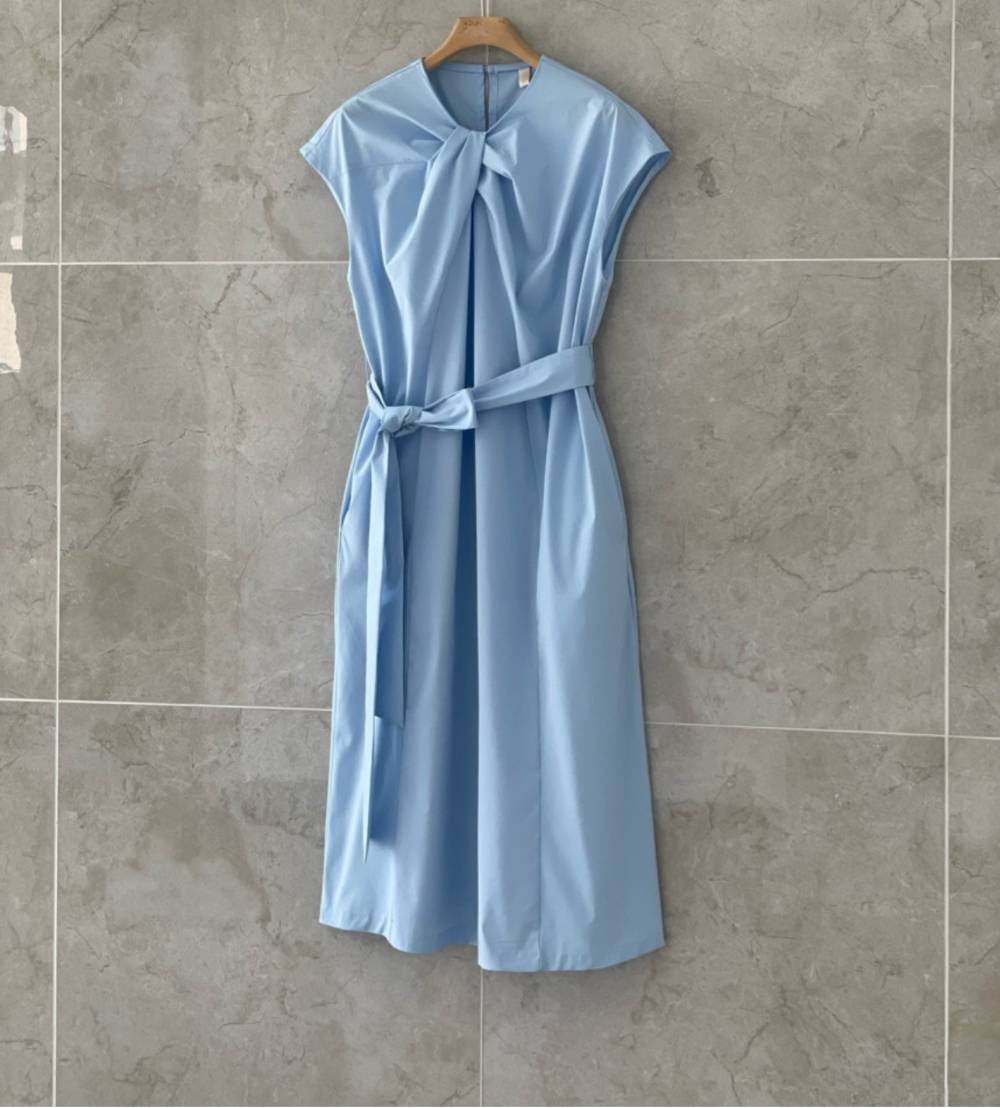드레스 블루 색상 이미지-S1L8