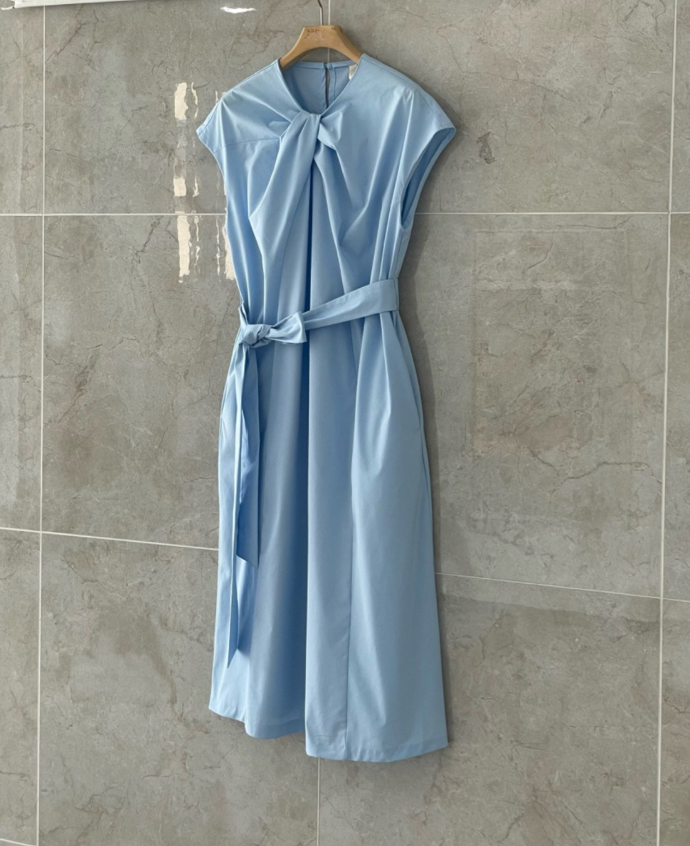드레스 스카이블루 색상 이미지-S1L6